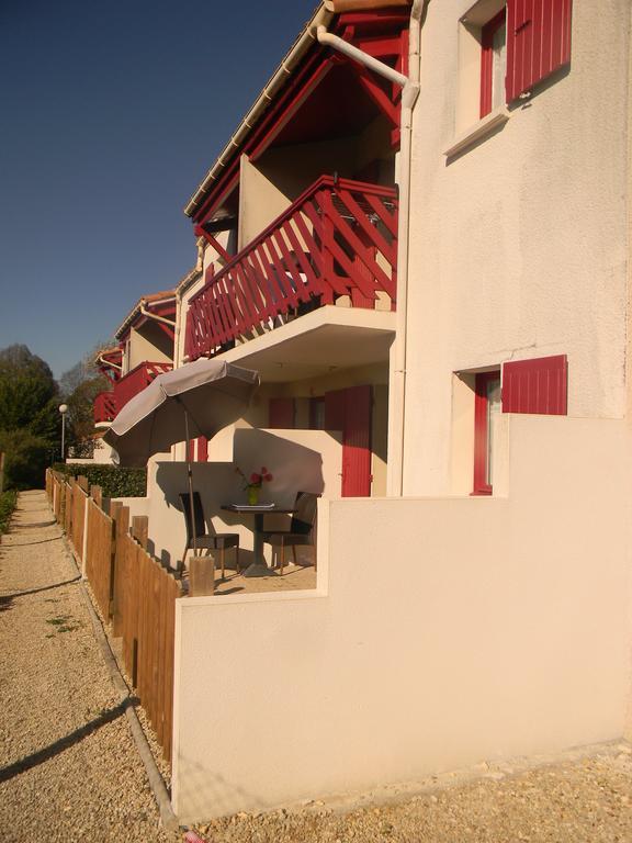 Residence Hoteliere Helios Jonzac Exterior foto