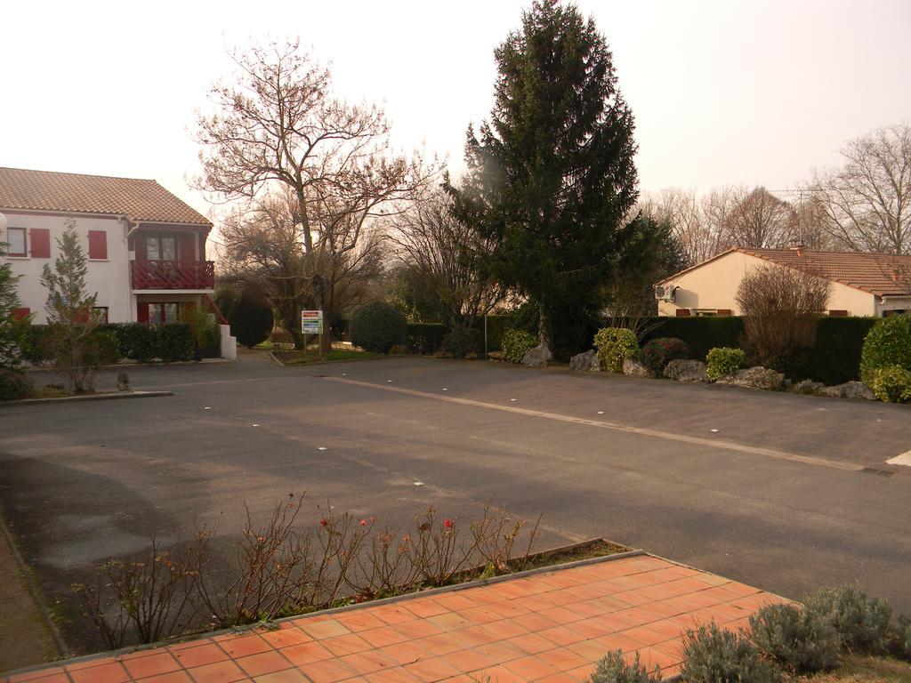 Residence Hoteliere Helios Jonzac Exterior foto
